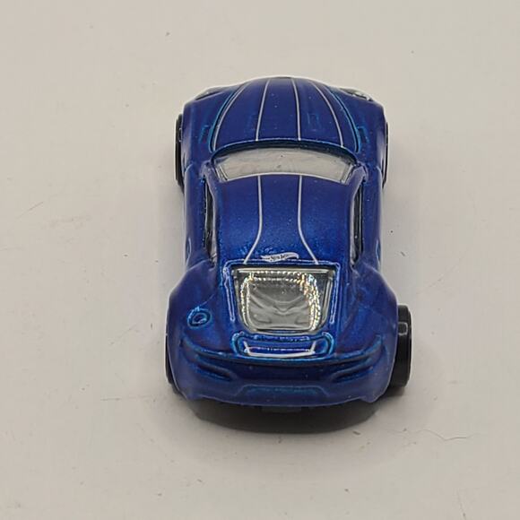 HOT WHEELS ASTON MARTIN ONE-77 BLUE WHITE - Picture 4 of 5